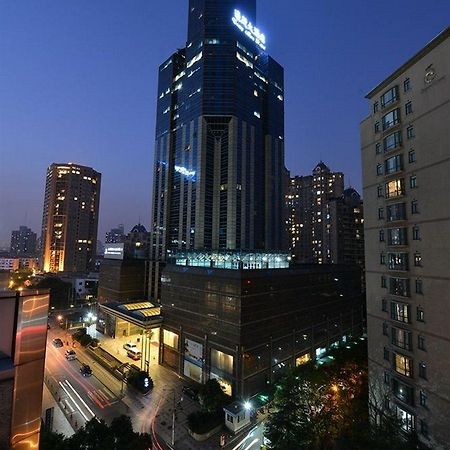 Luxemon Hotel Pudong Шанхай Экстерьер фото